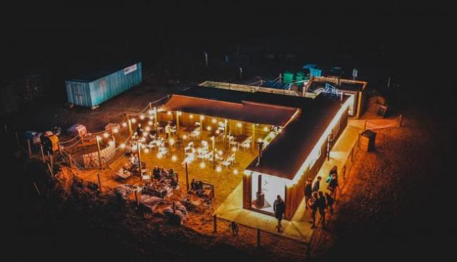 Lula in Hayle at night